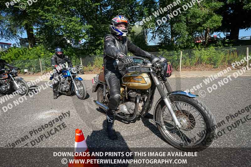 cadwell park;cadwell park photographs;cadwell trackday photographs;enduro digital images;event digital images;eventdigitalimages;peter wileman photography;racing digital images;trackday digital images;trackday photos